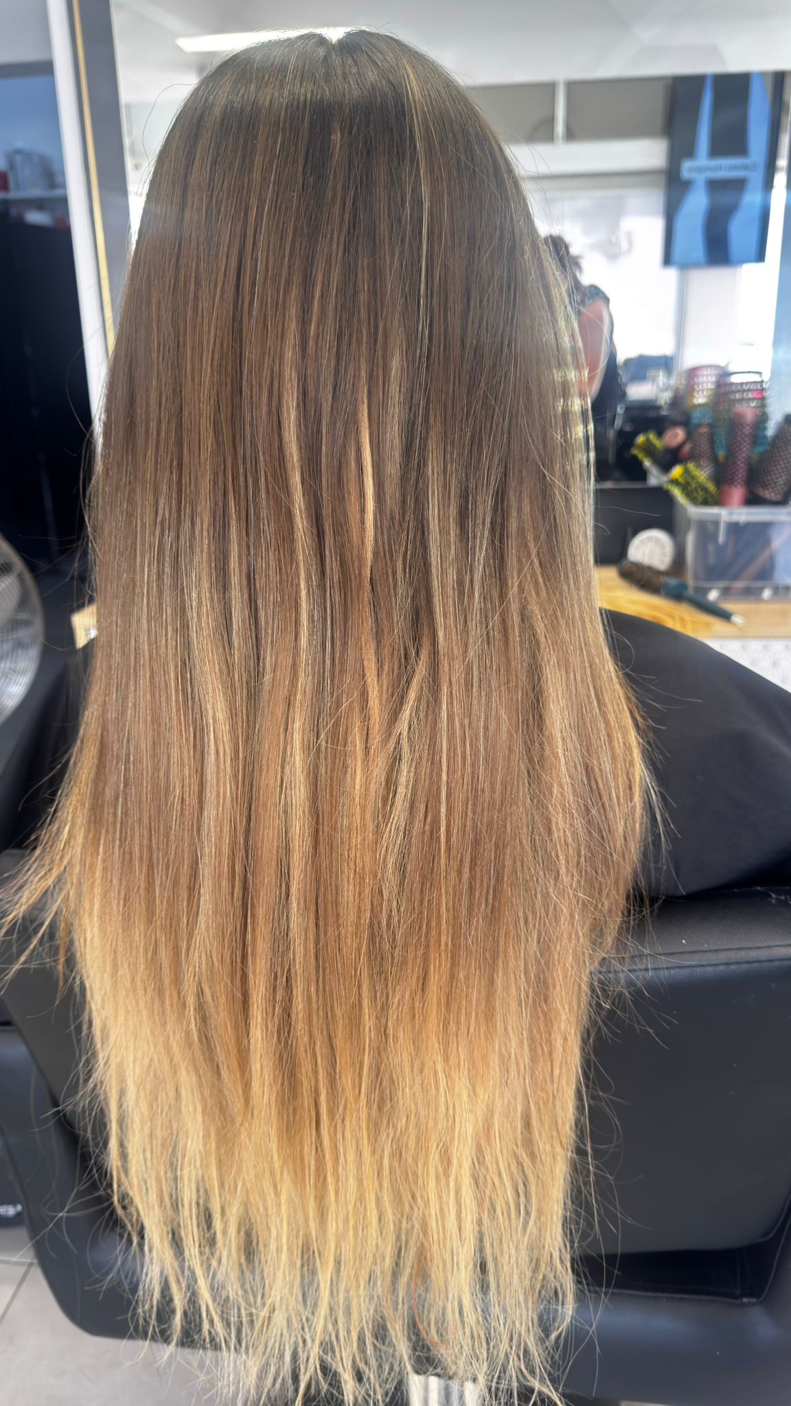 Antes da transformação com extensão de cabelos Mega Hair no Studio Ana’s