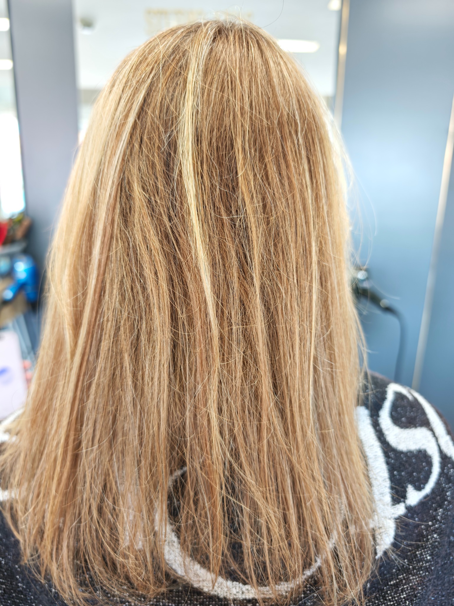 Antes da segunda transformação com extensão de cabelos Mega Hair no Studio Ana’s