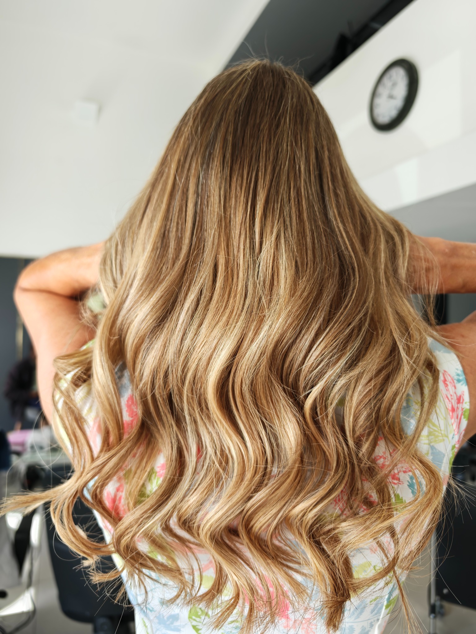 Depois da segunda transformação com extensão de cabelos Mega Hair no Studio Ana’s
